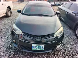 Toyota Corolla 2015 Black