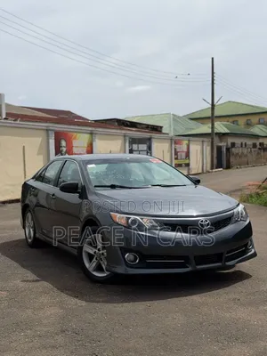 Toyota Camry SE 4dr Sedan (2.5L 4cyl 6A) 2013 Black