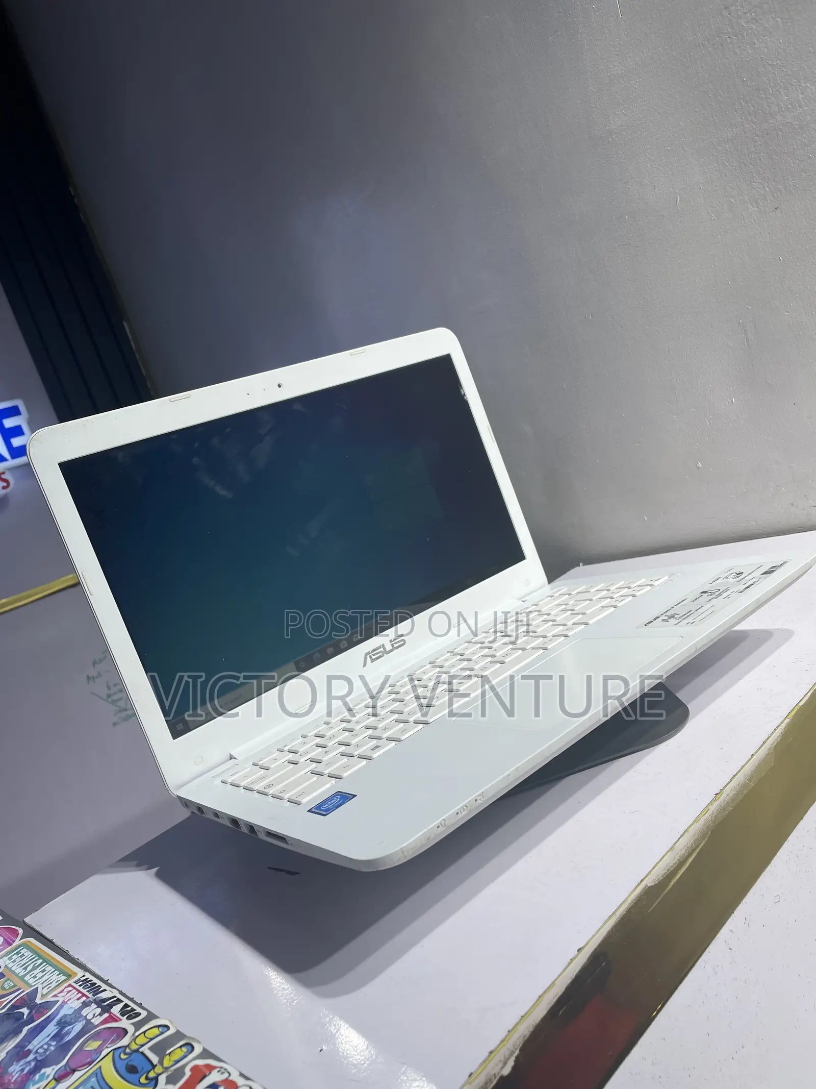 Laptop Asus 4GB Intel Celeron HDD 160GB