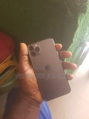 Apple iPhone 11 Pro 64 GB Gray