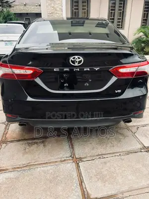 Toyota Camry XLE V6 FWD (3.5L 6cyl 8AM) 2018 Black
