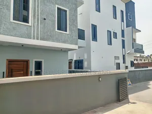 5bdrm Duplex in Adeniyi Jones for rent