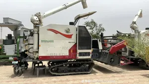 Modern Farmer 4lz-6.0 Combine Harvester, Crops Like Rice and Wheat.
