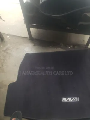 Rav4 Boot Rug 2020