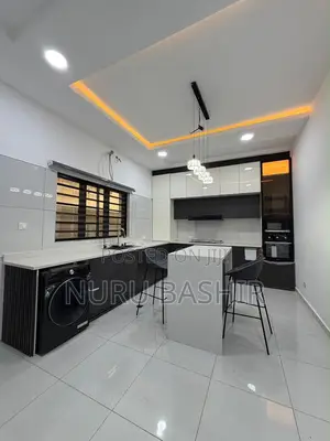 Furnished 5bdrm Duplex in Agodi Gra for sale