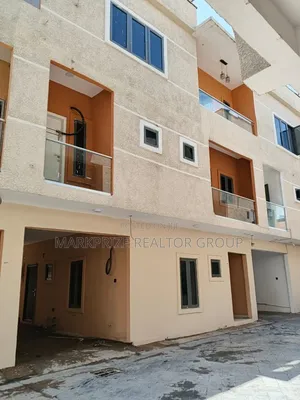 5bdrm Duplex in Ogudu Gra Lagos for sale
