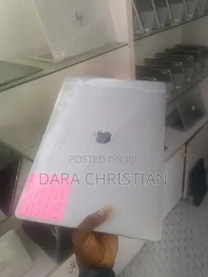 New Laptop Apple MacBook Pro 2018 32GB Intel Core i7 SSD 512GB