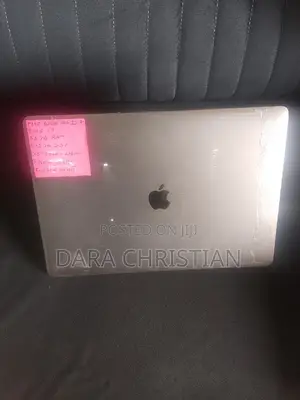 New Laptop Apple MacBook Pro 2018 32GB Intel Core i7 SSD 512GB