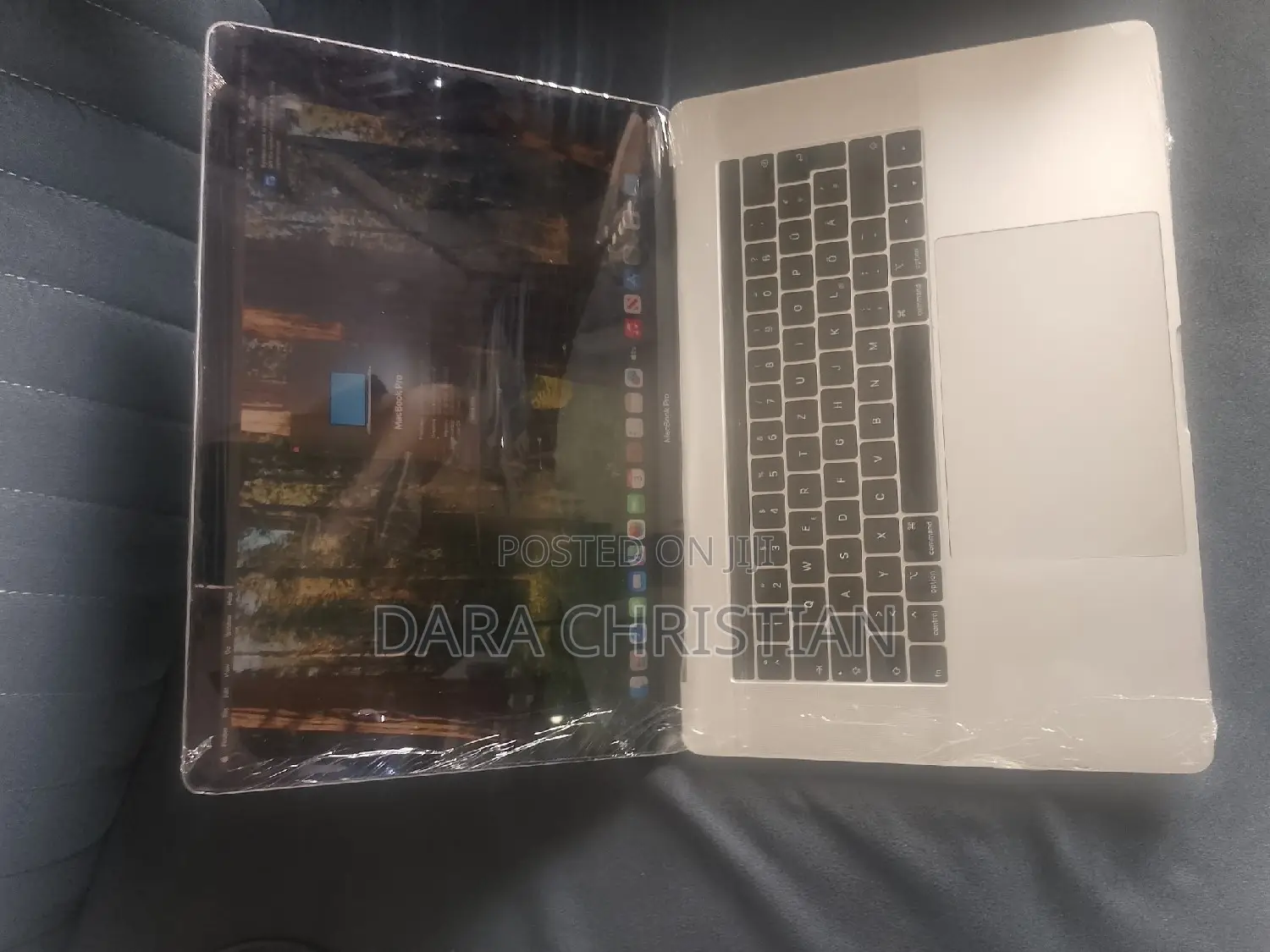 New Laptop Apple MacBook Pro 2018 32GB Intel Core i7 SSD 512GB