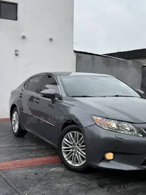 Lexus ES 2014 Gray