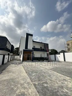 Furnished 4bdrm Duplex in Chief Lateef Oyelade, Oluyole Estate for sale