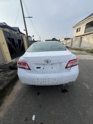 Toyota Camry 2010 White