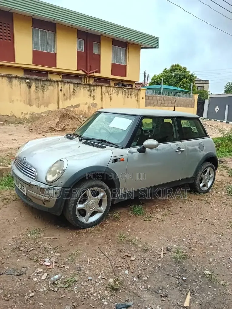 Mini Cooper Base 2003 Silver