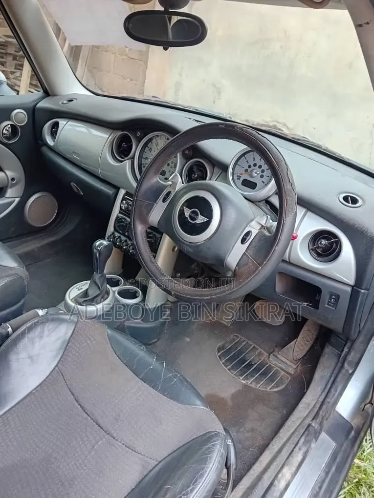 Mini Cooper Base 2003 Silver