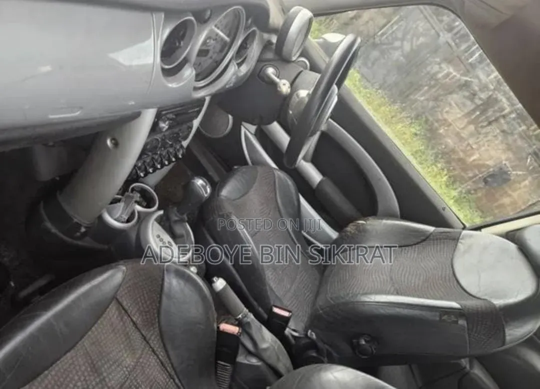 Mini Cooper Base 2003 Silver