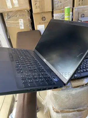 Laptop Dell Latitude 5501 8GB Intel Core i7 SSD 256GB