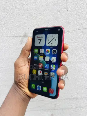 Apple iPhone 11 64 GB Red