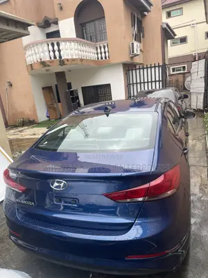 Hyundai Elantra ECO Sedan FWD (1.4L 4cyl 7A) 2017 Blue