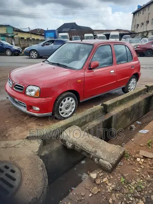 Nissan Micra 2002 Red