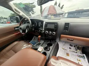 Toyota Sequoia Platinum 4x4 2020 Black