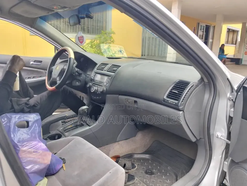 Honda Accord 2007 Silver