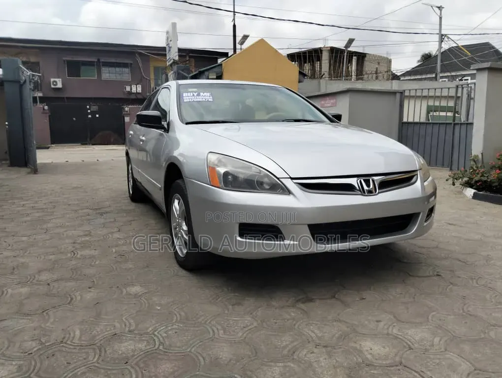 Honda Accord 2007 Silver