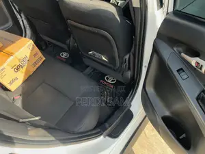 Toyota Matrix 2010 White