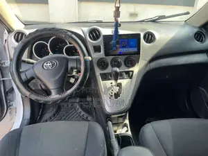 Toyota Matrix 2010 White