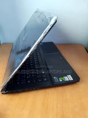 Laptop 16GB Intel Core i5 SSD 256GB