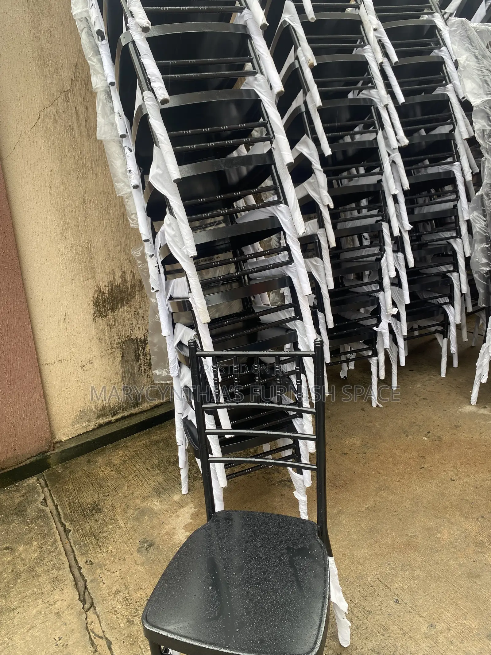 Black Chiavari Chair