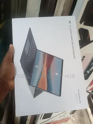 Microsoft Surface Pro 3 - 7 and X Ultra Thin Keyboard Case