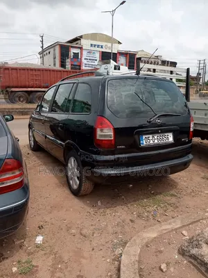 Opel Zafira 2005 Black