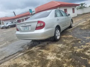 Toyota Camry 2004 Silver