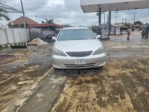 Toyota Camry 2004 Silver