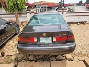 Toyota Camry 2001 Gray