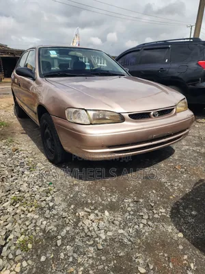 Toyota Corolla Sedan 2001 Gold