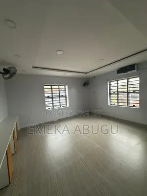 3bdrm Block of Flats in Adamasingba for rent