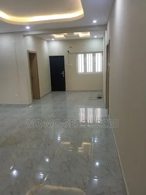 3 Bedroom Flat Ensuite Office Space