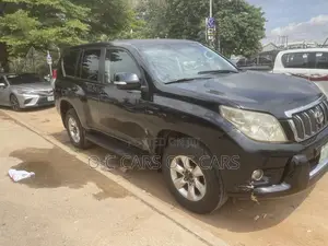 Toyota Land Cruiser Prado 2011 Black