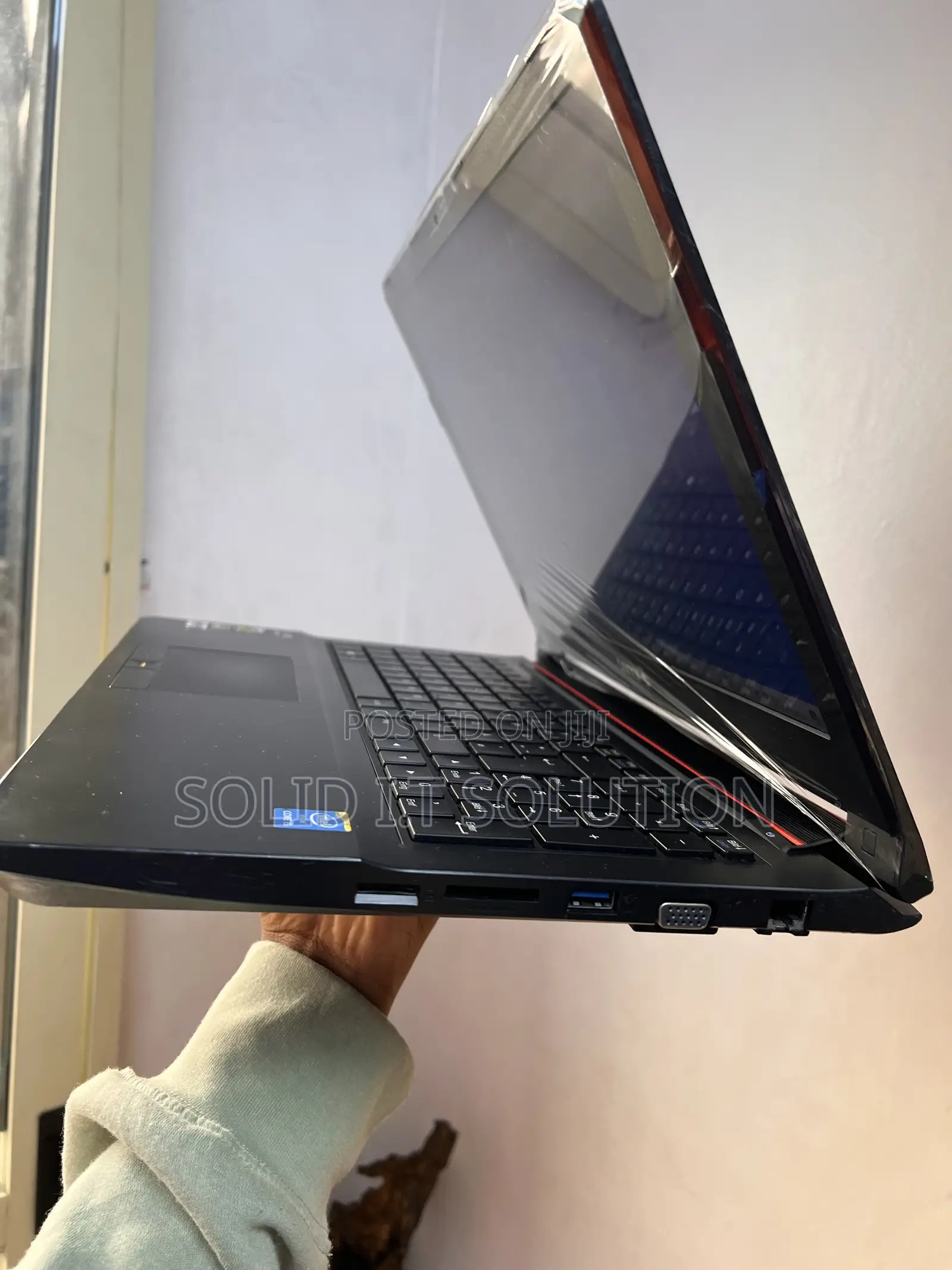 Laptop 16GB Intel Core i5 SSD 256GB