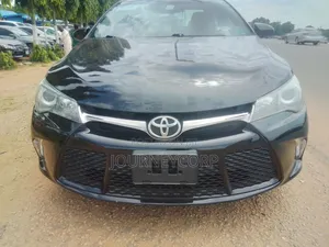 Toyota Camry 2016 Gray