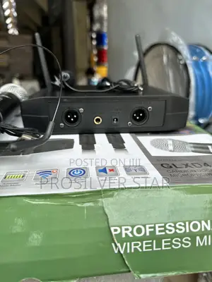 Shure Glxd4 Handle, Overhead and Pin Wireless Microphone