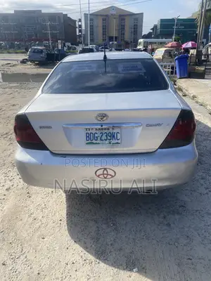 Toyota Camry 2004 Silver