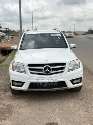 Mercedes-Benz GLK-Class 350 4MATIC 2012 White