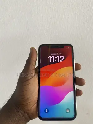 Apple iPhone XR 64 GB White