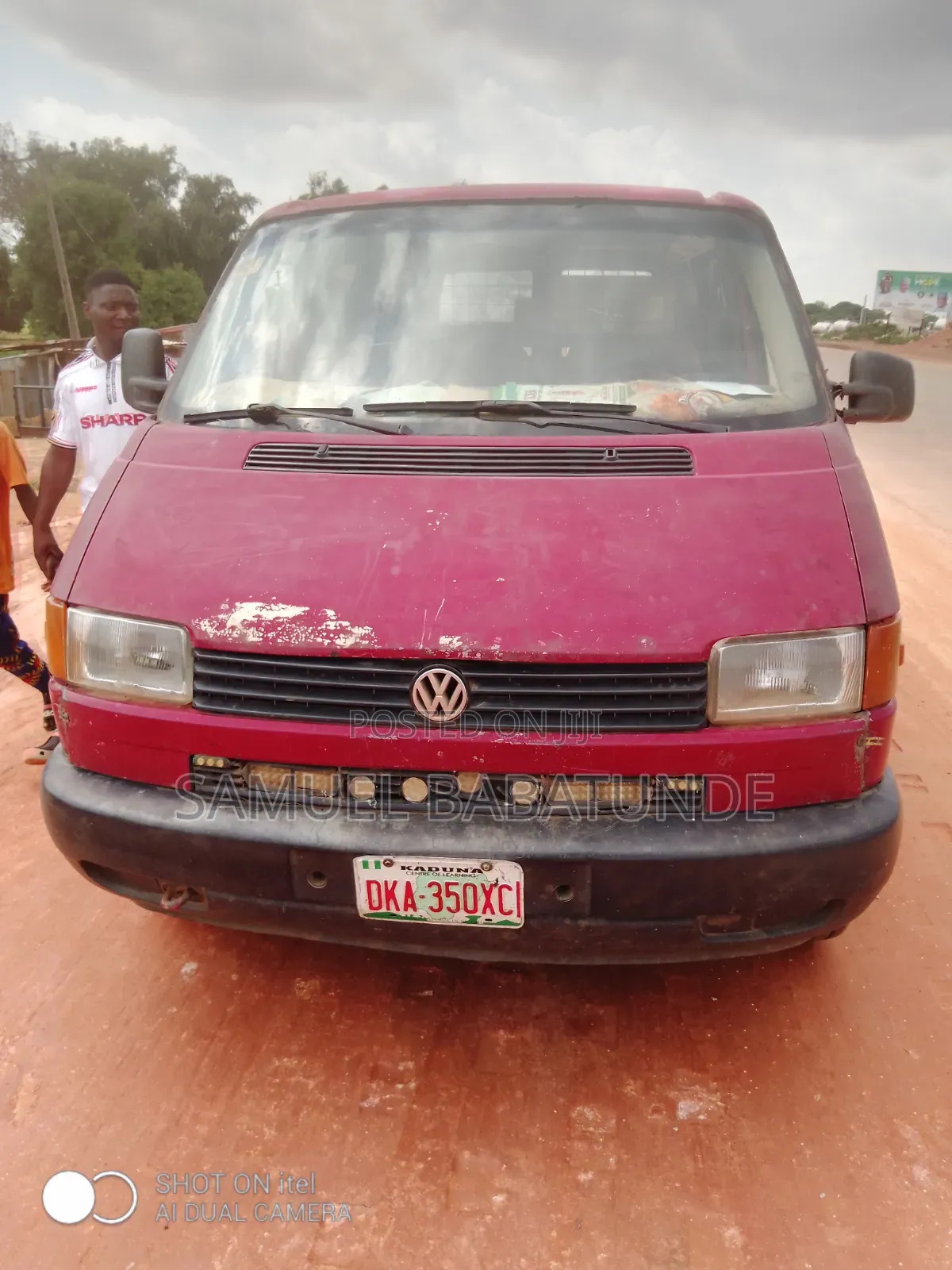 Volkswagen Transporter 2000 Red
