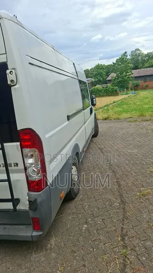 Peugeot Boxer 2010 White