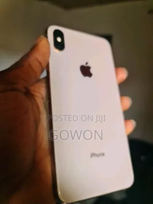 Apple iPhone XS Max 64 GB Gold
