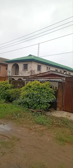 10bdrm Block of Flats in Ikotun, Alimosho for sale