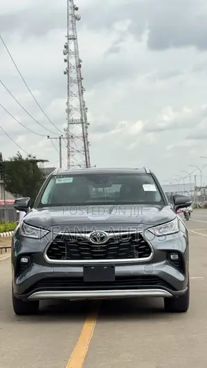 Toyota Highlander Platinum 2022 Black